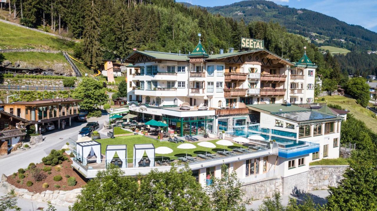 Alpin Family Resort Seetal كالتنباش المظهر الخارجي الصورة