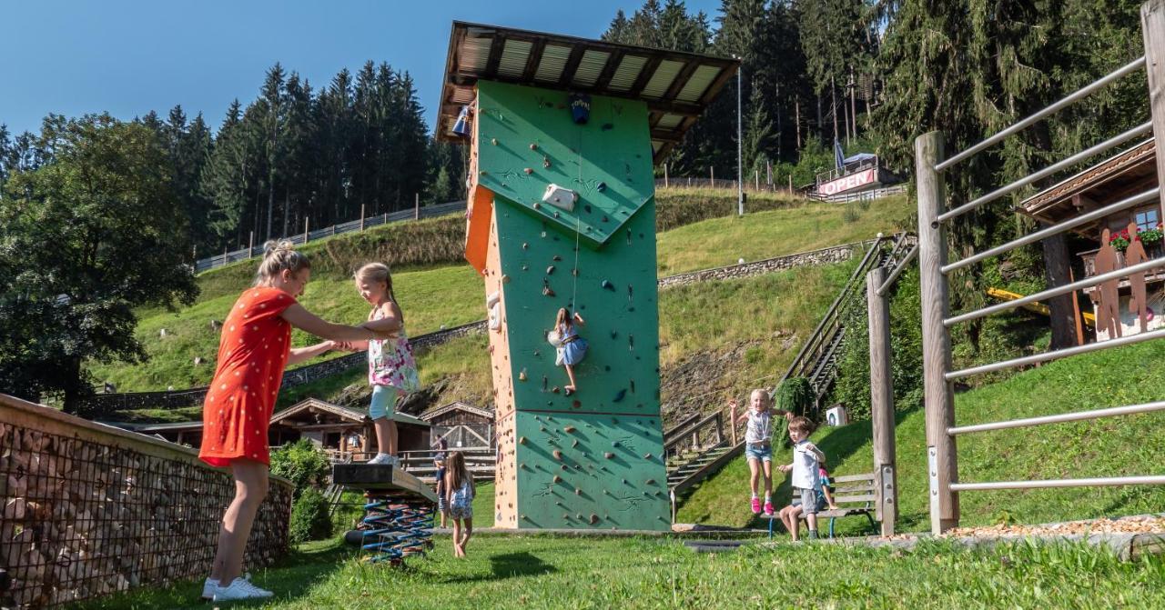 Alpin Family Resort Seetal كالتنباش المظهر الخارجي الصورة